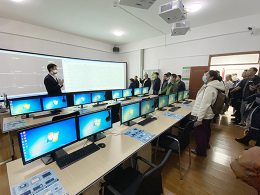參觀.jpg